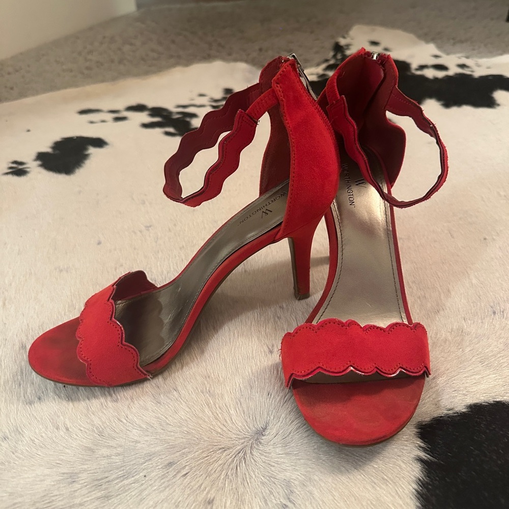 Red Scalloped Women's Heels - Worthington